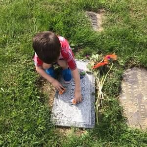 Meet your Posher, Alexandra